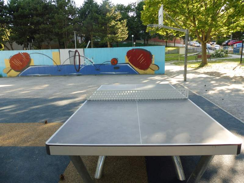  Adámiho - ihrisko-stôl 